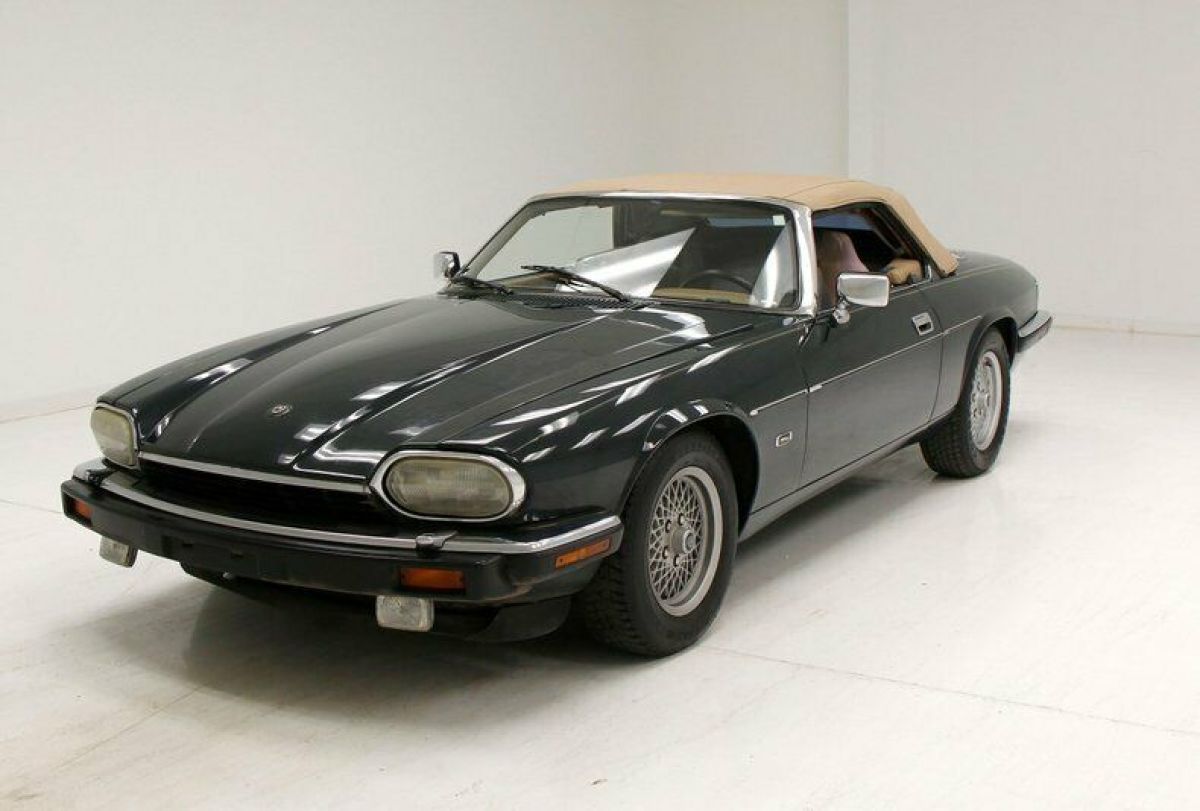 Brookland Green/Convertible/Barley Colored Leather/4.0 Liter Inline-6 1993 Jaguar XJS Convertible
