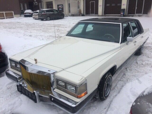 1987 Cadillac Fleetwood
