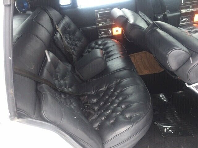 1987 Cadillac Fleetwood - photo 8