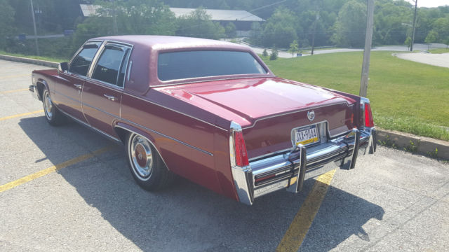 1977 Cadillac Fleetwood - photo 2