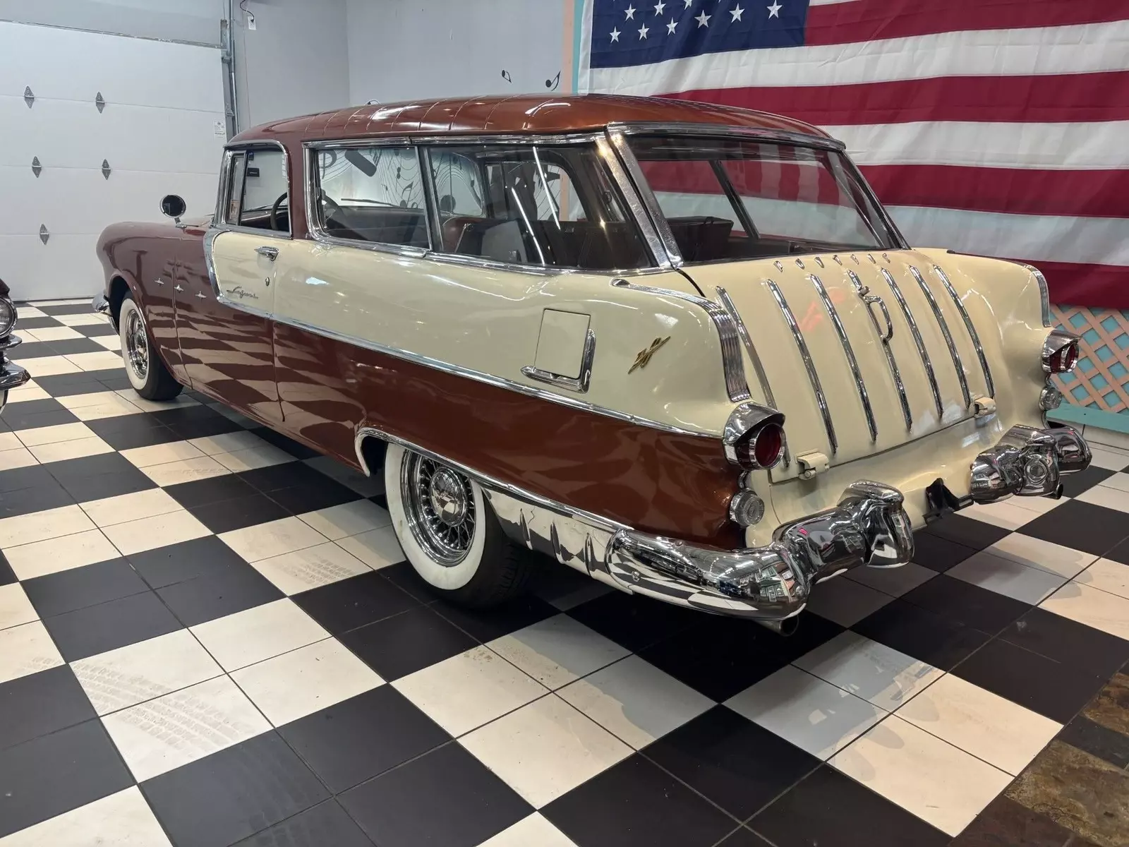 1955 Pontiac Safari - photo 2