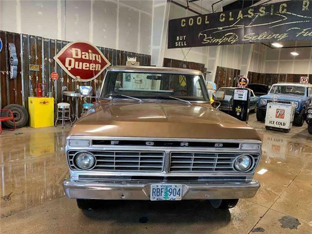 1973 Ford F-350 Ranger XLT Camper Special - photo 2