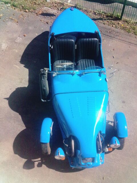 BUGATTI BLUE CITROEN LOMAX 1979 Citroën 2CV LOMAX CONVERTIBLE