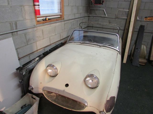 1960 Austin Healey Sprite - photo 11