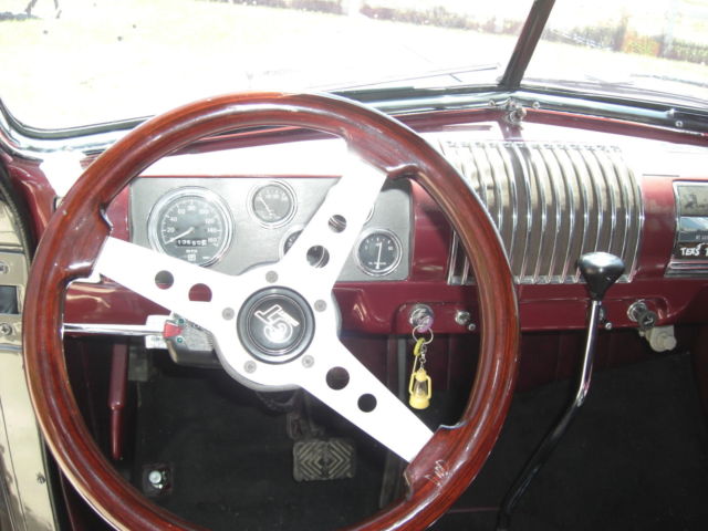 1939 Buick Series 40 Derham Town Car - photo 8