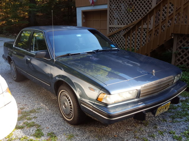 1992 Buick Century Special - photo 2