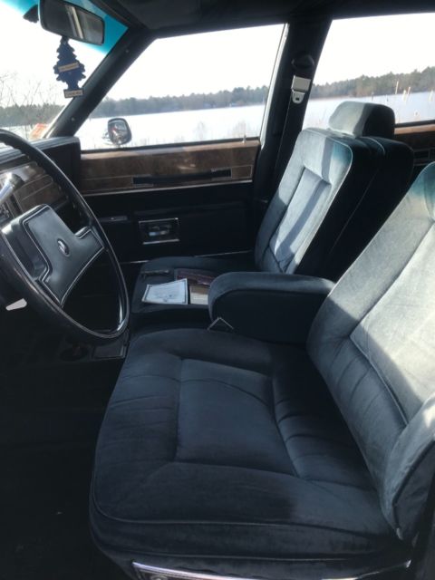 1986 Buick Electra Estate wagon - photo 6