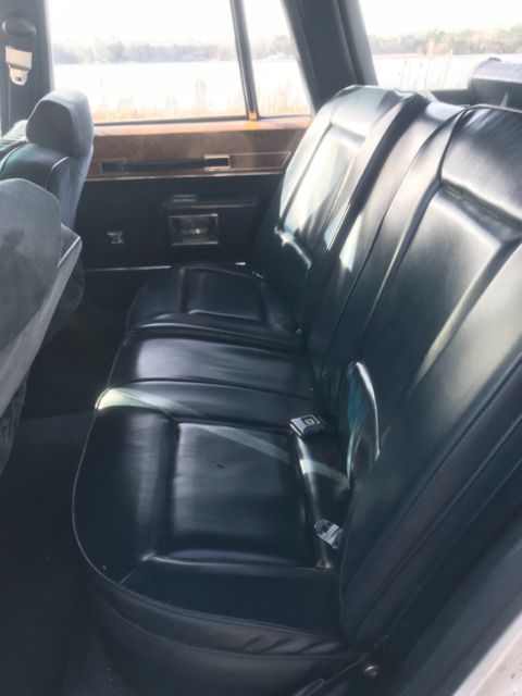 1986 Buick Electra Estate wagon - photo 7