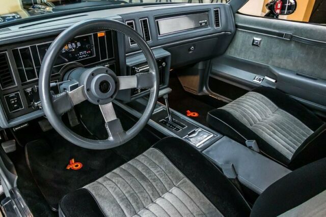 1987 Buick Grand National - photo 2