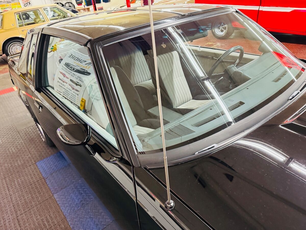 1987 Buick Grand National - T-TOPS - CLEAN BODY - SEE VIDEO - photo 11
