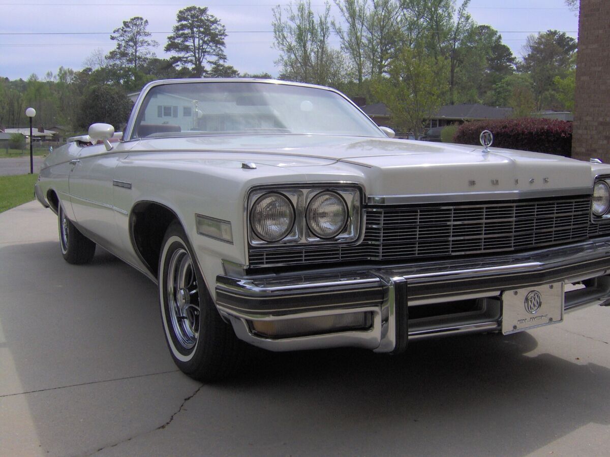 1975 Buick LeSabre - photo 2