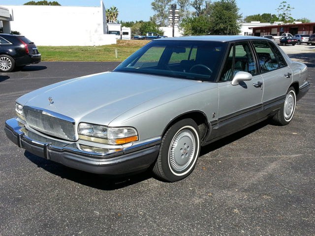 BUICK PARK AVENUE ULTRA with 36K ORIGINAL MILES Sedan 4-Door 3.8L 1991 Buick Park Avenue Ultra Sedan 4-Door
