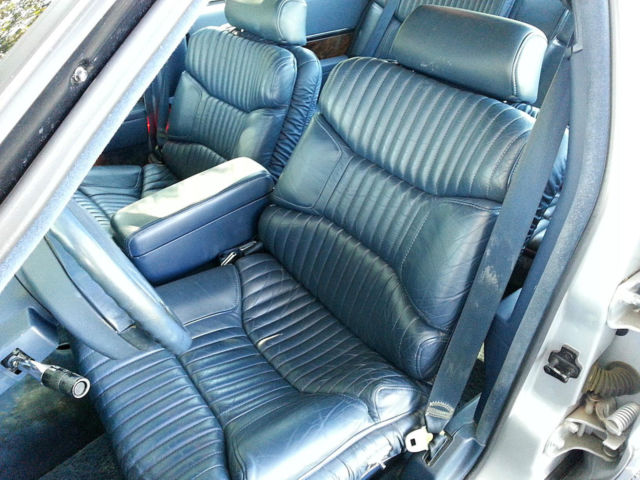1991 Buick Park Avenue Ultra Sedan 4-Door - photo 9