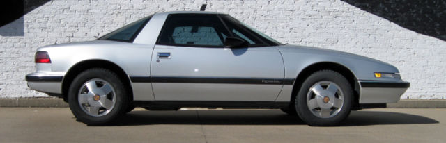 1989 Buick Reatta - photo 2