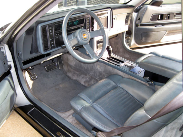 1989 Buick Reatta - photo 6