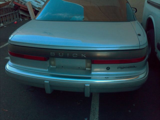 1989 Buick Reatta - photo 2
