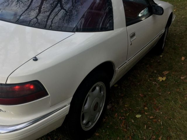 1991 Buick Reatta - photo 6