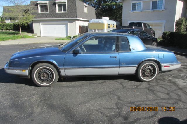 1990 Buick Riviera - photo 2