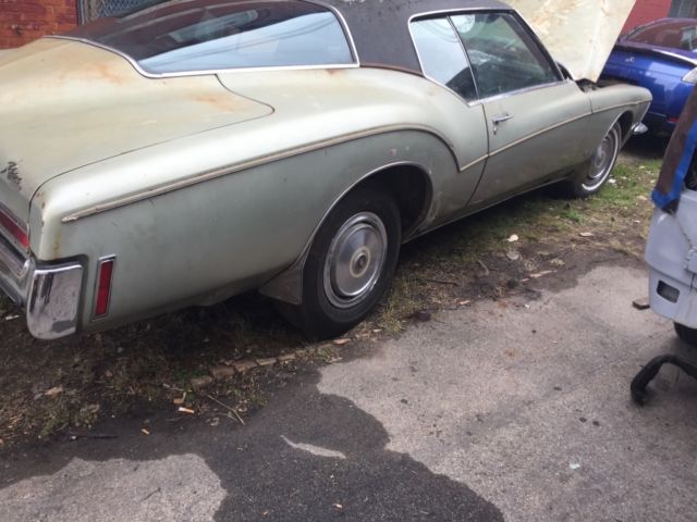 Buick riveria boat tail 1972 Buick Riviera