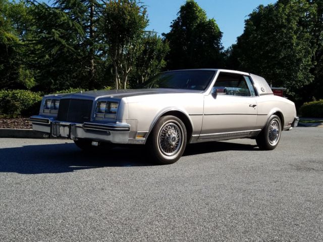 1984 Buick Riviera - photo 2