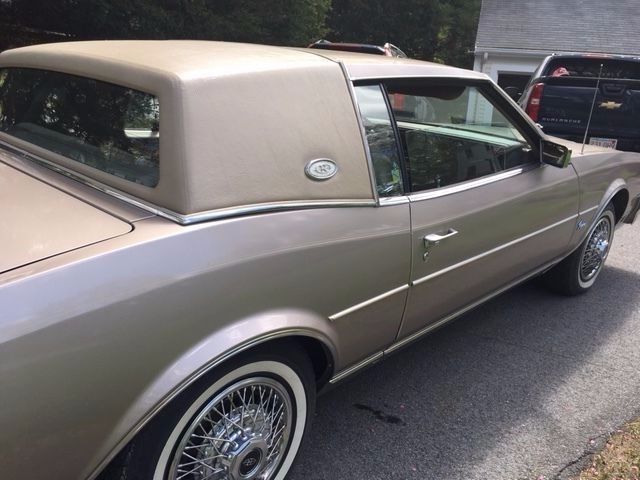 1985 Buick Riviera - photo 4