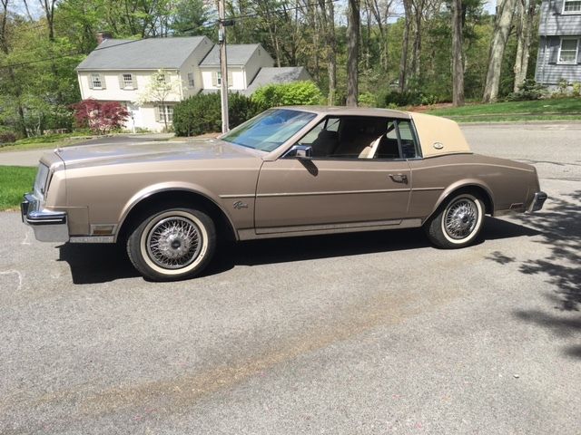 1985 Buick Riviera - photo 6