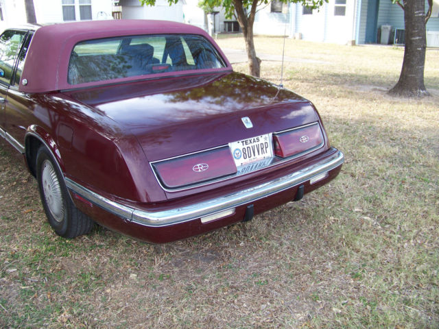 1992 Buick Riviera TOP OF THE LINE - photo 3