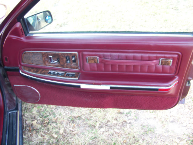 1992 Buick Riviera TOP OF THE LINE - photo 4