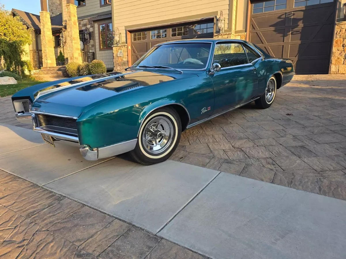 Buick Riviera Coupe 2 Door 1966 Buick Riviera