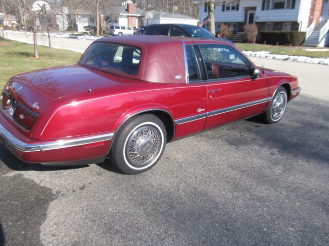 1992 Buick Riviera - photo 2