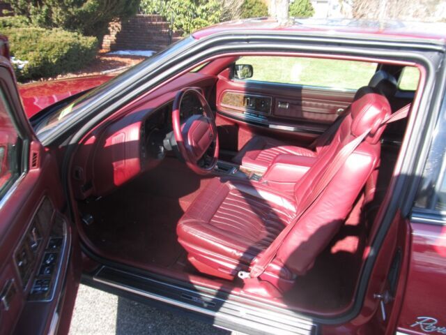 1992 Buick Riviera - photo 8