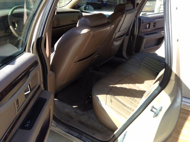 1994 Buick Roadmaster Estate Wagon - photo 9