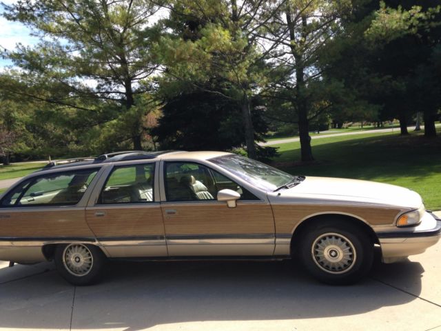 1994 Buick Roadmaster Estate Wagon - photo 2