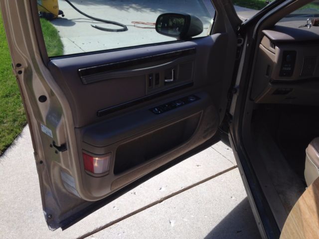 1994 Buick Roadmaster Estate Wagon - photo 6