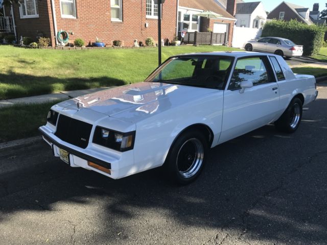 1987 Buick Regal Grand National Coupe 2-Door - photo 2