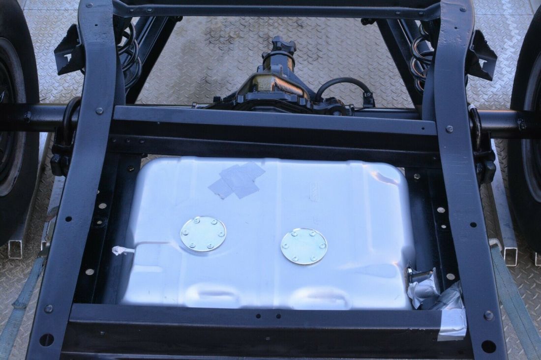 1966 Chevrolet C-10 SHORT WHEEL BASE FRAME - photo 5