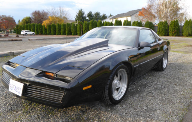 Built 1982 Pontiac Firebird Trans Am Coupe 2-Door 350 ZZZ 1982 Pontiac Firebird Trans Am Coupe 2-Door
