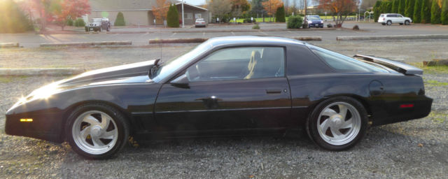 1982 Pontiac Firebird Trans Am Coupe 2-Door - photo 2