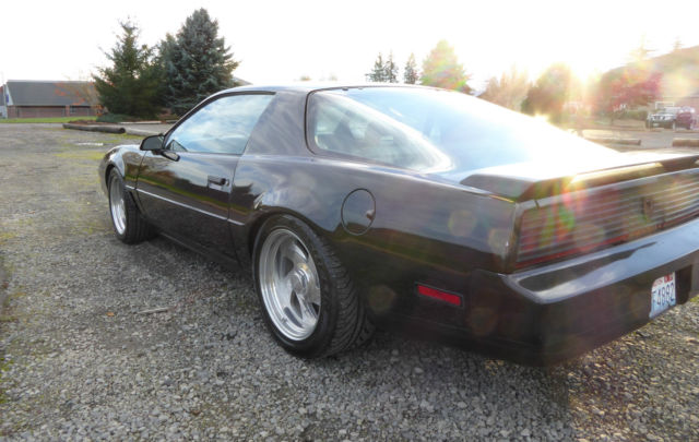 1982 Pontiac Firebird Trans Am Coupe 2-Door - photo 3