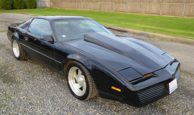 1982 Pontiac Firebird Trans Am Coupe 2-Door - photo 5