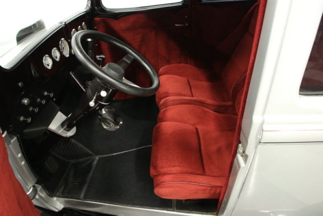 1933 Willys 2 Door Sedan - photo 4