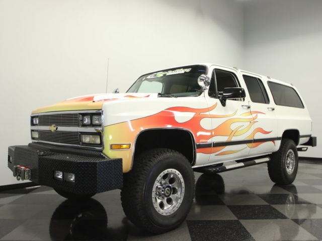 BUILT 454 V8, 4L80E AUTO, 2 OWNER, CLEAN HISTORY, 9,000 LB WINCH, OFF ROAD BEAST 1991 Chevrolet Suburban