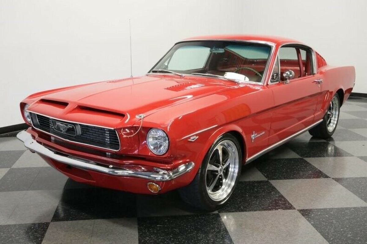 1966 Ford Mustang Fastback Restomod - photo 6
