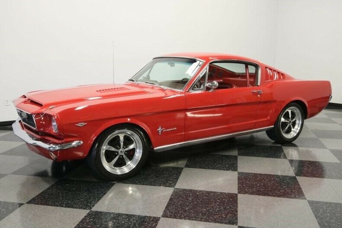 1966 Ford Mustang Fastback Restomod - photo 7