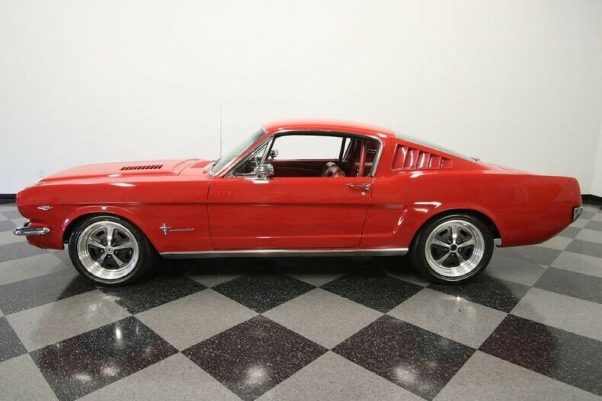 1966 Ford Mustang Fastback Restomod - photo 8