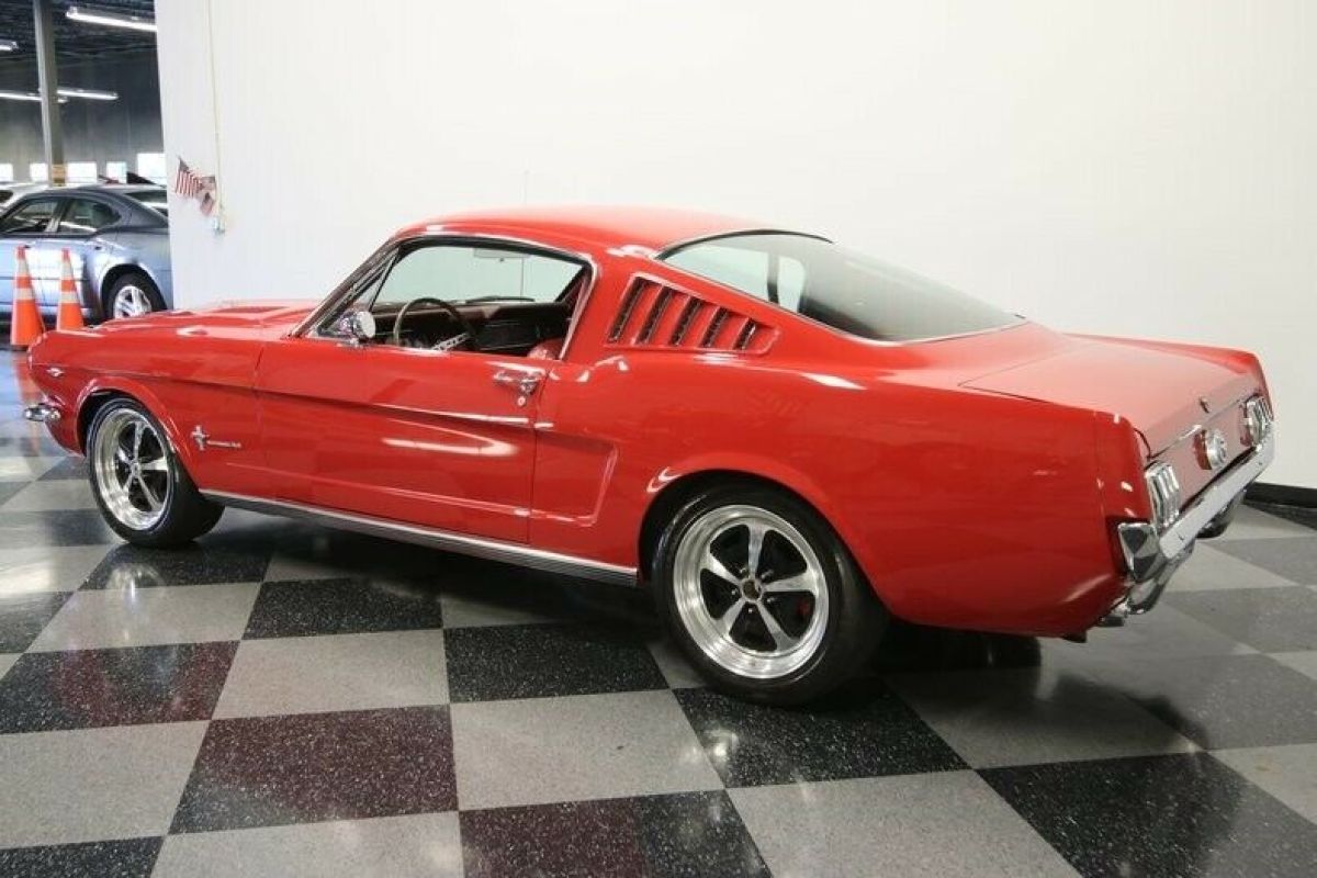 1966 Ford Mustang Fastback Restomod - photo 9