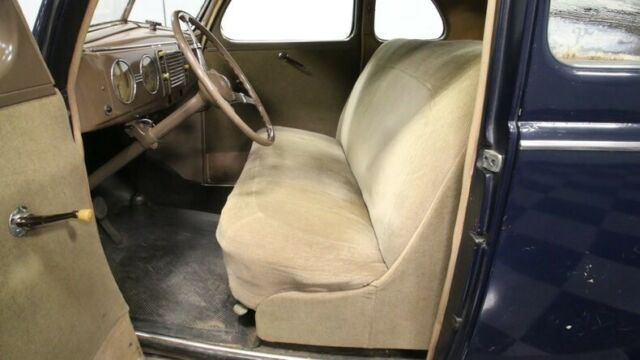 1939 Ford Deluxe -- - photo 5