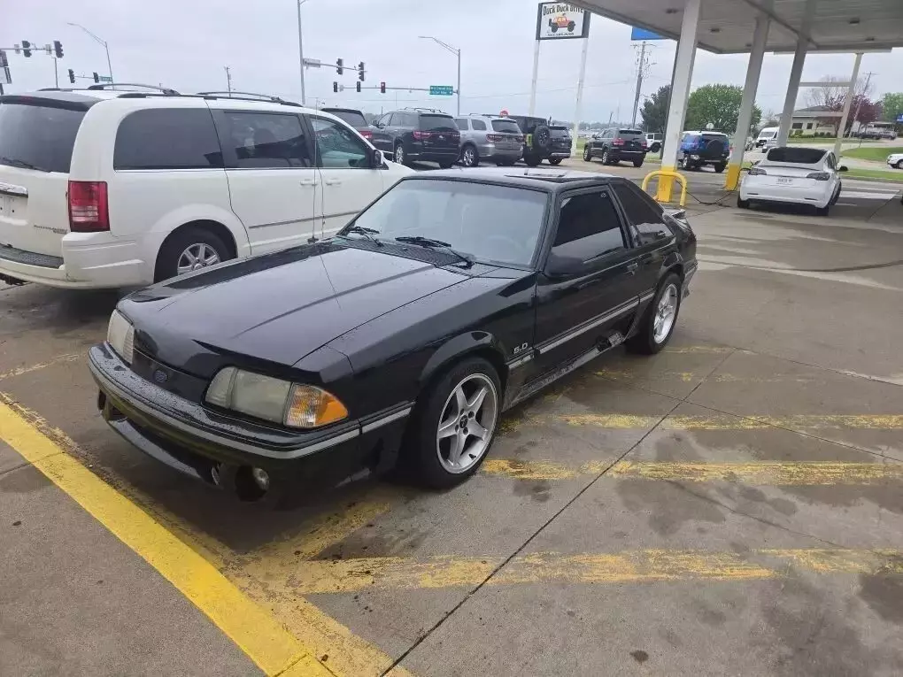 Built Mustang with stage 3 clutch, stage 2 cam with rebuilt 302 bored. 1990 Ford Mustang