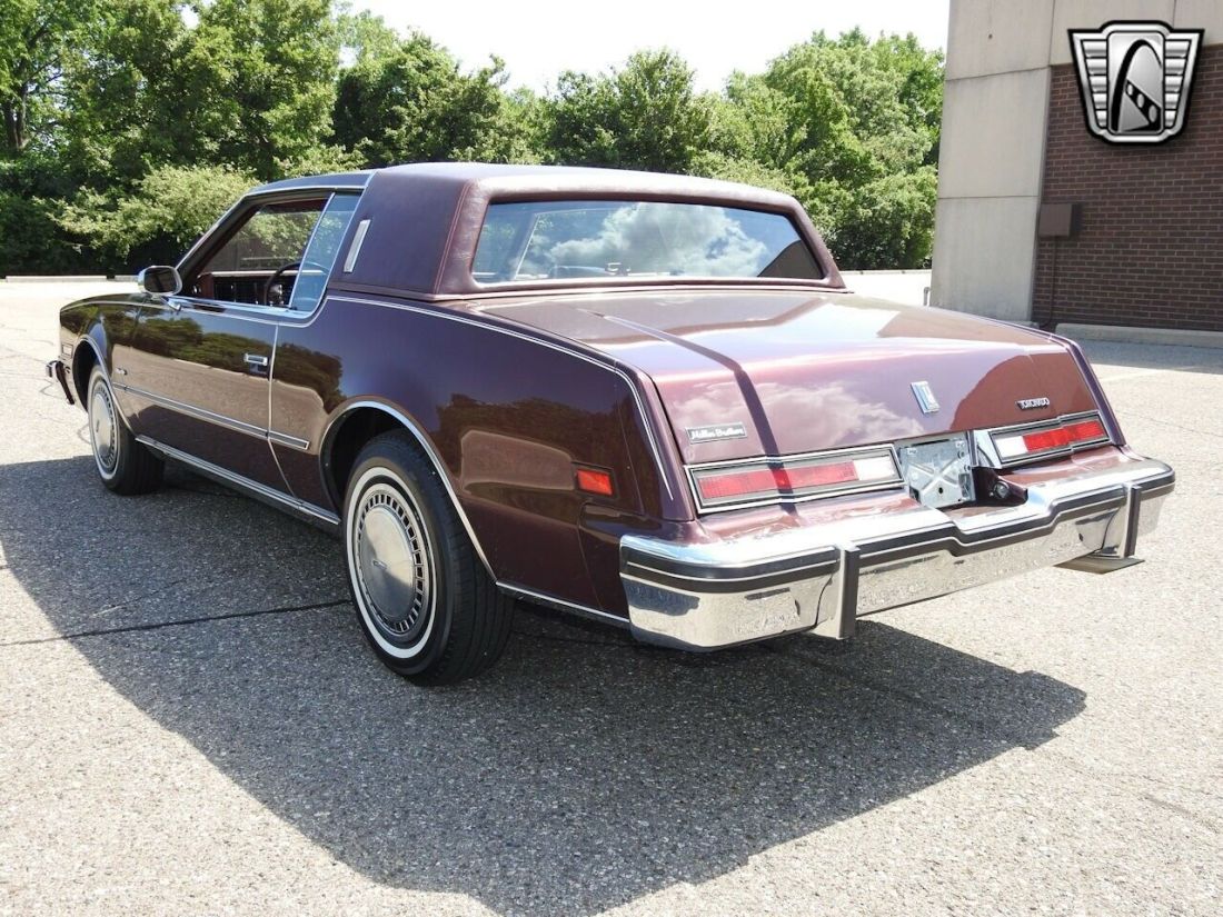 1984 Oldsmobile Toronado Brougham - photo 4