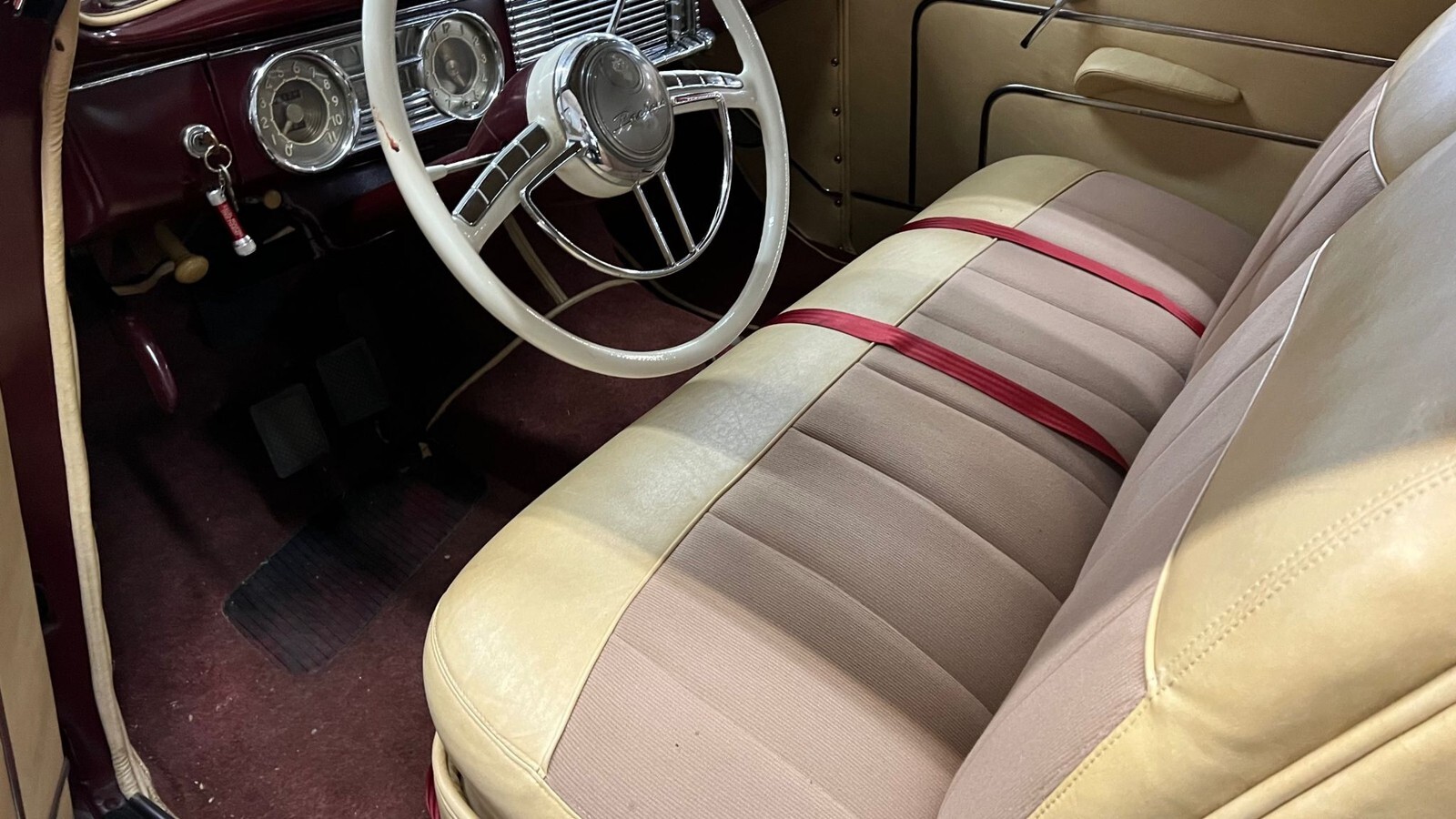 1948 Packard Victoria Super 8 - photo 6